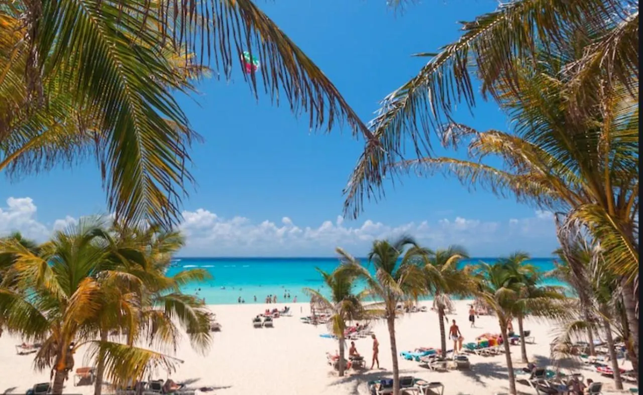 Playa 4020 Apartments With Rooftop Pool Near 5Th And Beach Playa del Carmen