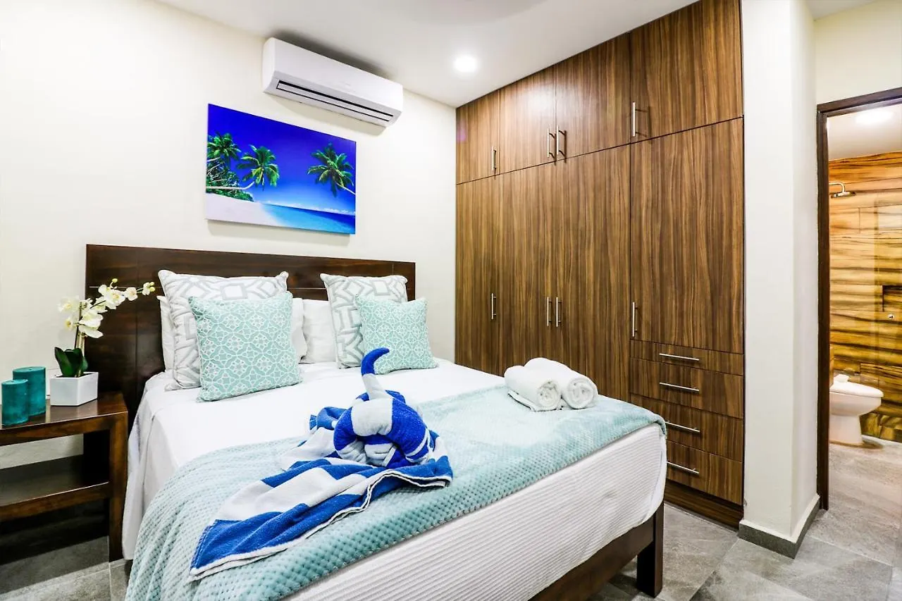 Playa 4020 Apartments With Rooftop Pool Near 5Th And Beach Playa del Carmen