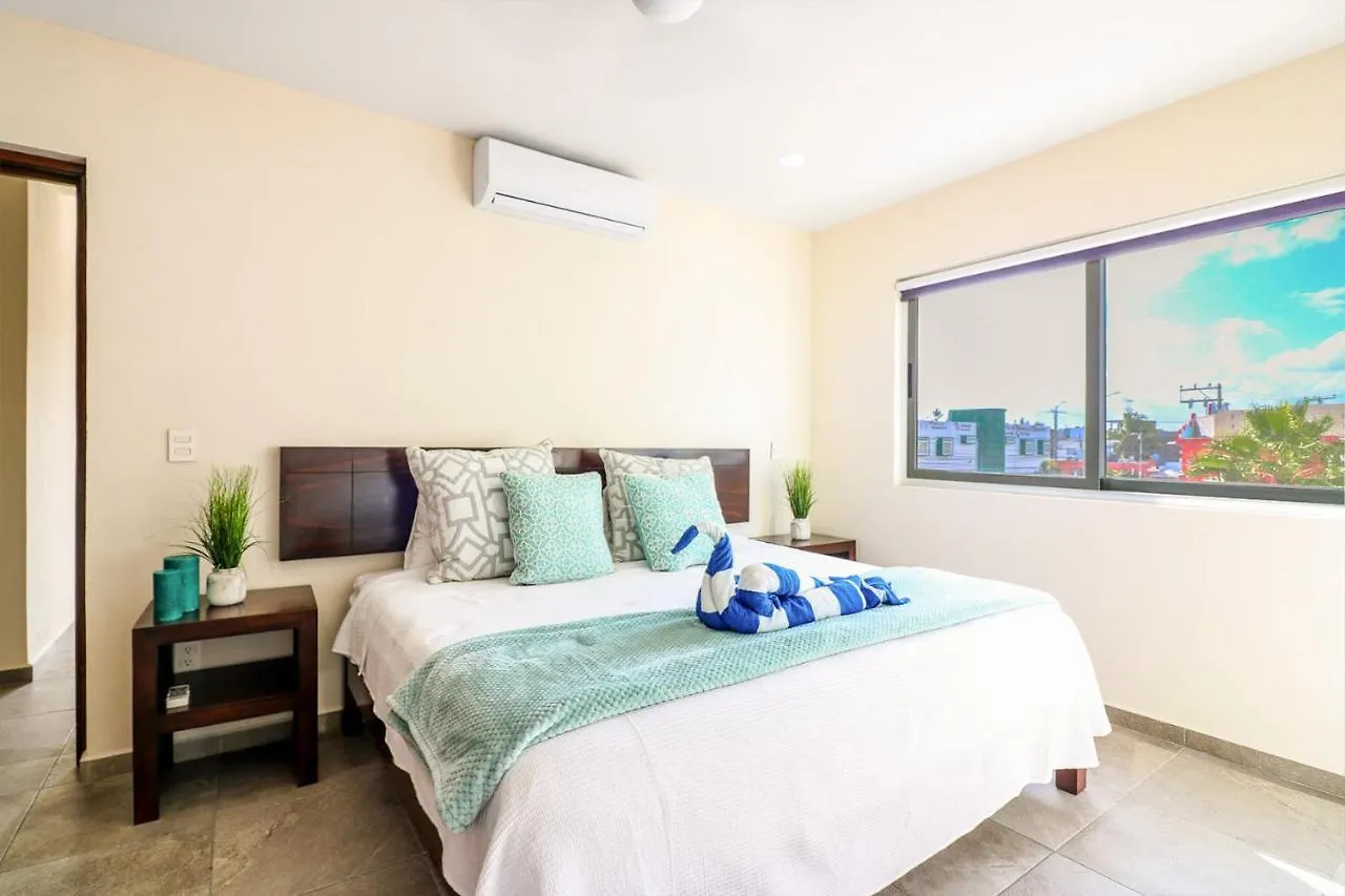 Playa 4020 Apartments With Rooftop Pool Near 5Th And Beach Playa del Carmen Mexico